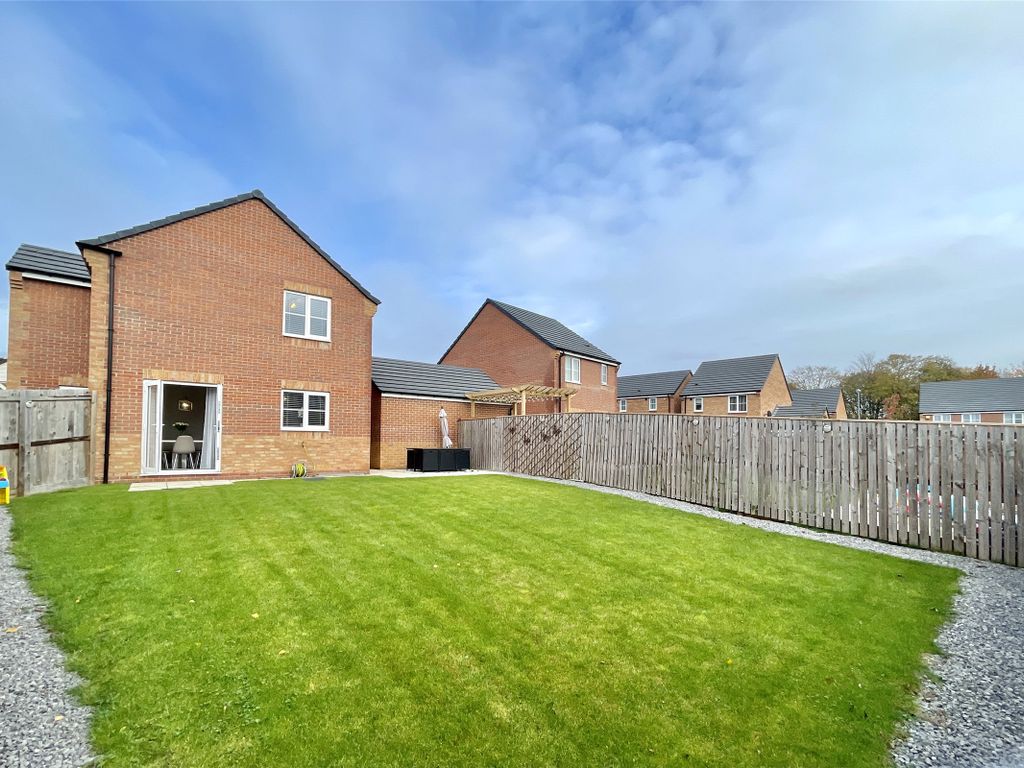 4 bed detached house for sale in Cuthbert Park, Birtley DH3, £250,000