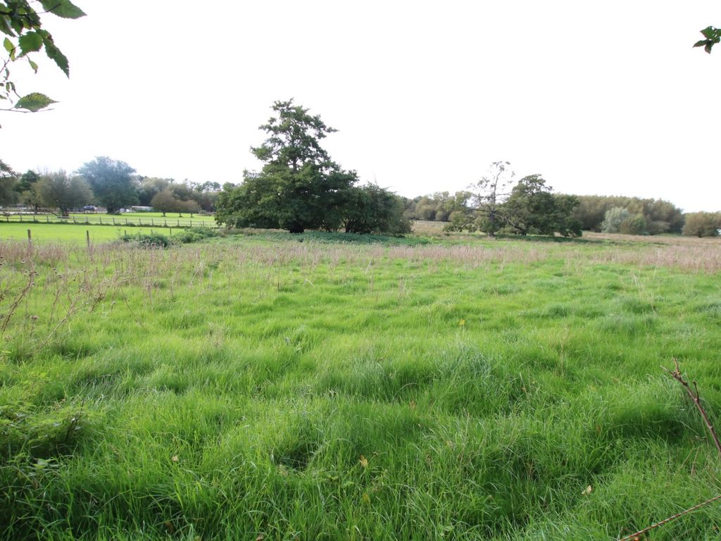 Land for sale in Norwich Road, Barham, Ipswich, Suffolk IP6, £50,000
