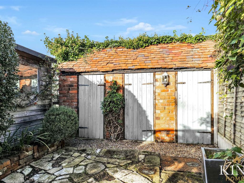 2 bed cottage for sale in High Street, Broom, Alcester B50, £260,000