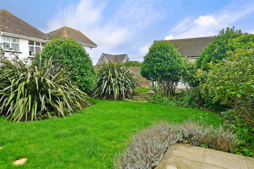3 bed bungalow for sale in Chichester Drive East, Saltdean, Brighton, East Sussex BN2, £450,000