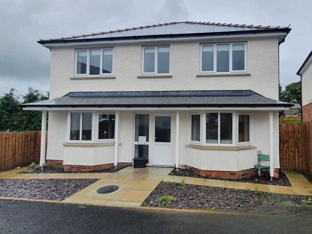 5 bed detached house for sale in Llanilar, Aberystwyth SY23, £345,000