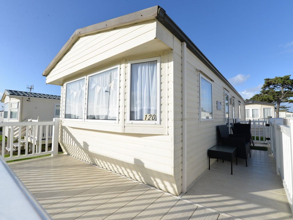 2 bed mobile/park home for sale in Chewton Sound, Naish Park, Barton On Sea BH25, £46,000