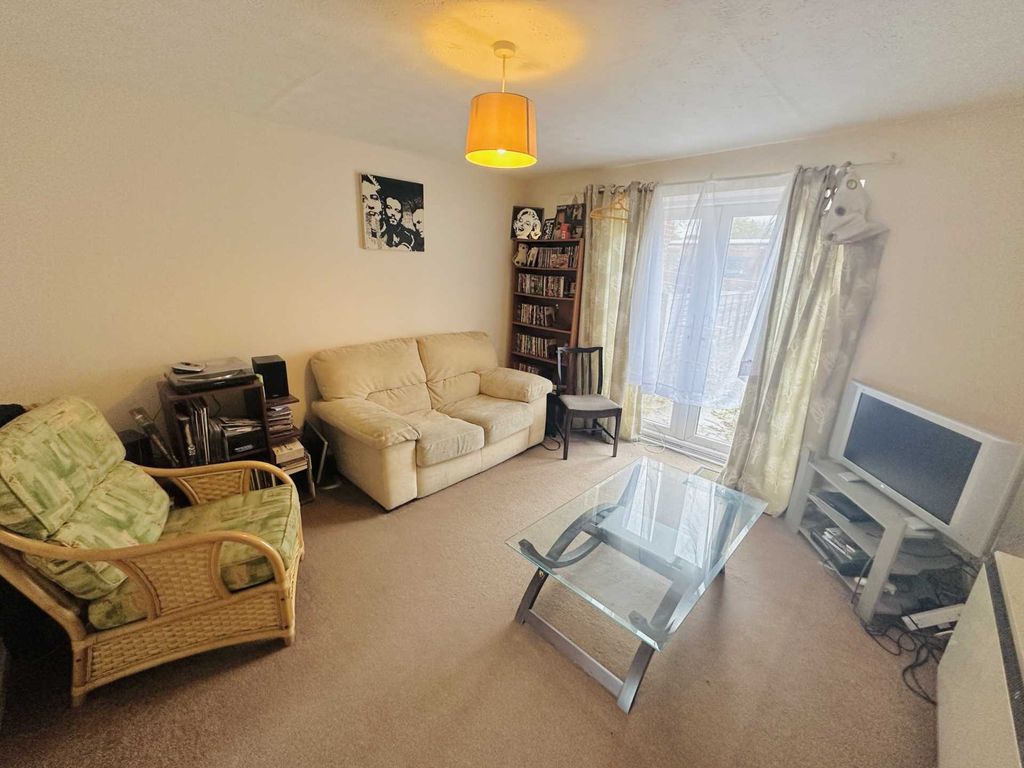 1 bed terraced house for sale in Kennet Close, Berinsfield OX10, £199,950