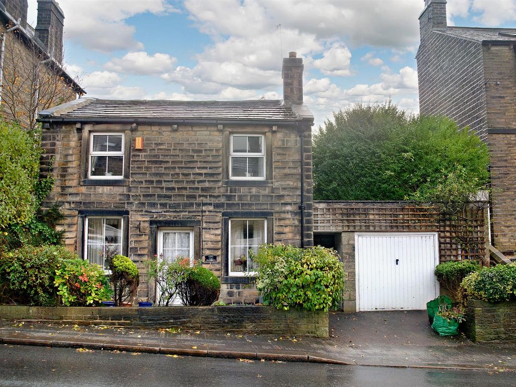 3 bed detached house for sale in Bolton Road, Silsden, Keighley BD20, £215,000