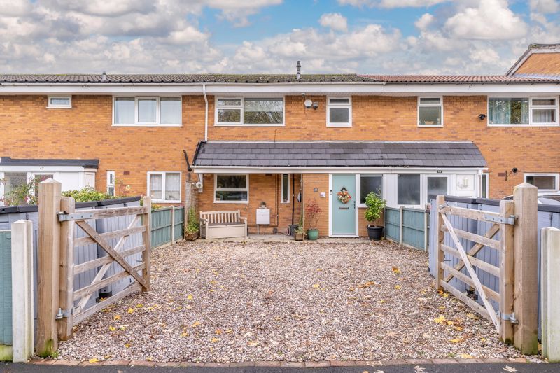 3 bed property for sale in Newfield Drive, Trench, Telford TF2, £215,000