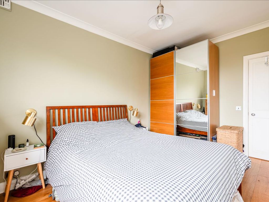 2 bed flat for sale in Angel House, Pentonville Road, Angel N1, £499,999