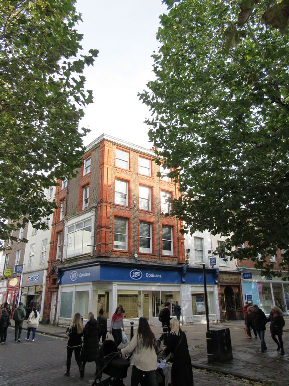 Retail premises to let in Parliament Street, York YO1, £77,500 pa