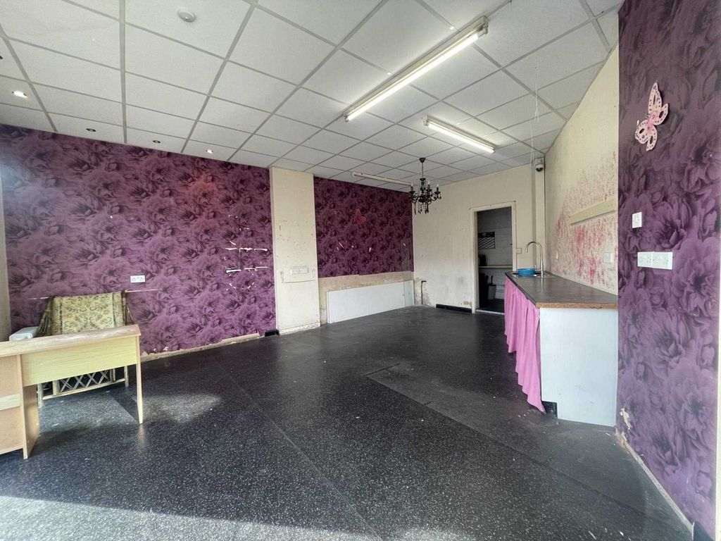 Retail premises to let in Woodend Avenue, Liverpool L25, £9,000 pa