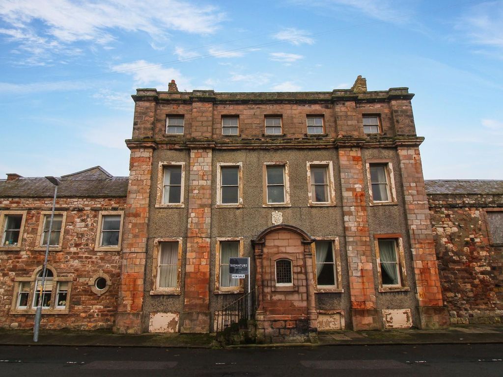6 bed town house for sale in Palace Green, Berwick-Upon-Tweed TD15, £599,000