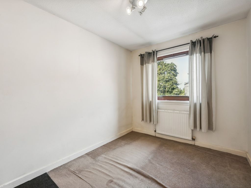 2 bed flat for sale in Mcallister Court, Bannockburn, Stirling FK7, £80,000