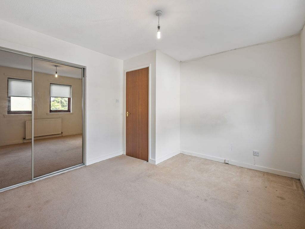 2 bed flat for sale in Mcallister Court, Bannockburn, Stirling FK7, £80,000