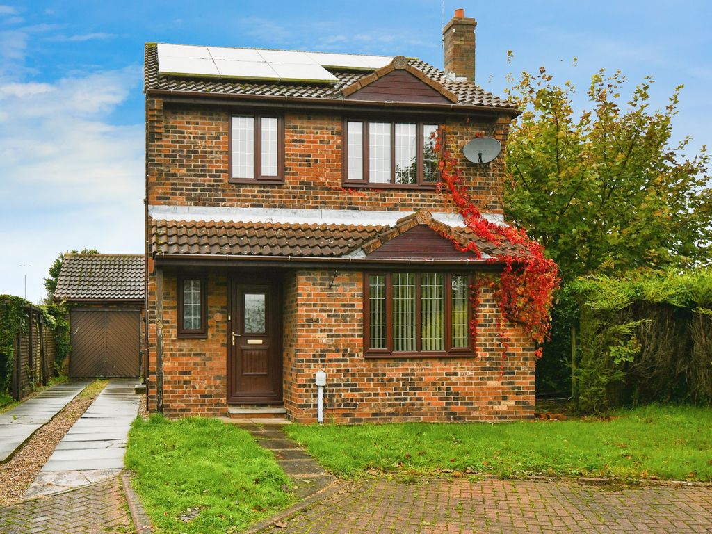 3 bed detached house for sale in Sidings Court, Brough HU15, £270,000