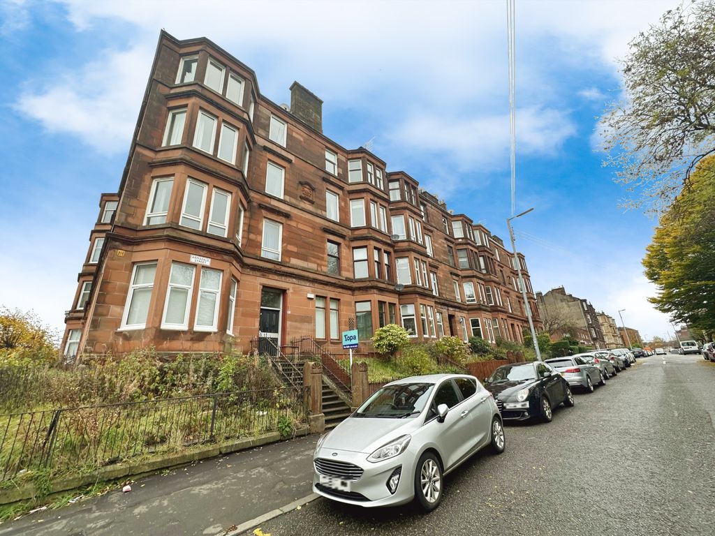 1 bed flat for sale in Armadale Street, Dennistoun, Glasgow G31, £150,000