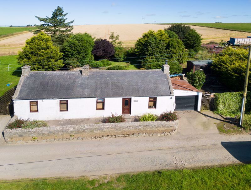 3 bed cottage for sale in Cuminestown, Turriff AB53, £139,500