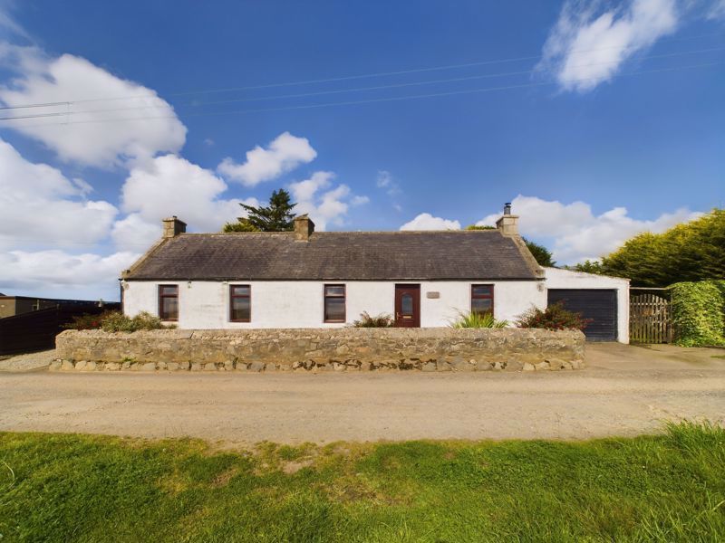 3 bed cottage for sale in Cuminestown, Turriff AB53, £139,500