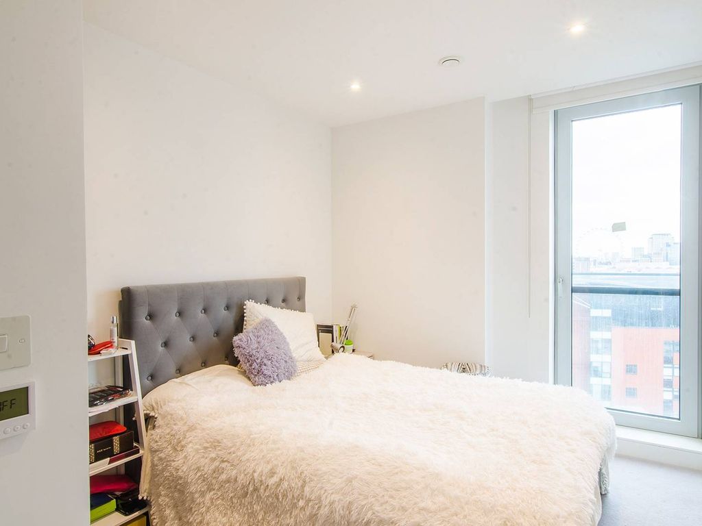 2 bed flat to rent in 251 Southwark Bridge Road, London Bridge, London SE1, £3,395 pcm
