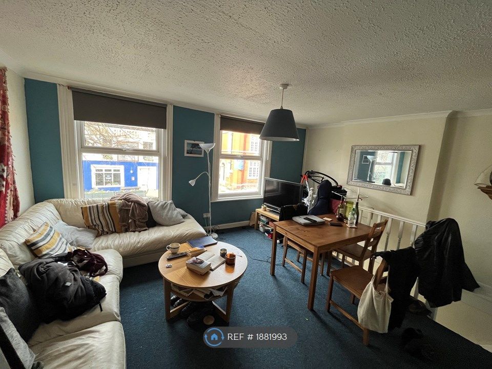 2 bed flat to rent in Gloucester Road, Bishopston, Bristol BS7, £1,800 pcm
