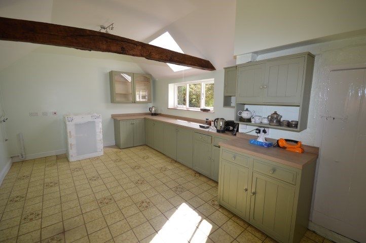 6 bed detached house to rent in Great Gibcracks Chase, Sandon, Chelmsford CM2, £2,500 pcm