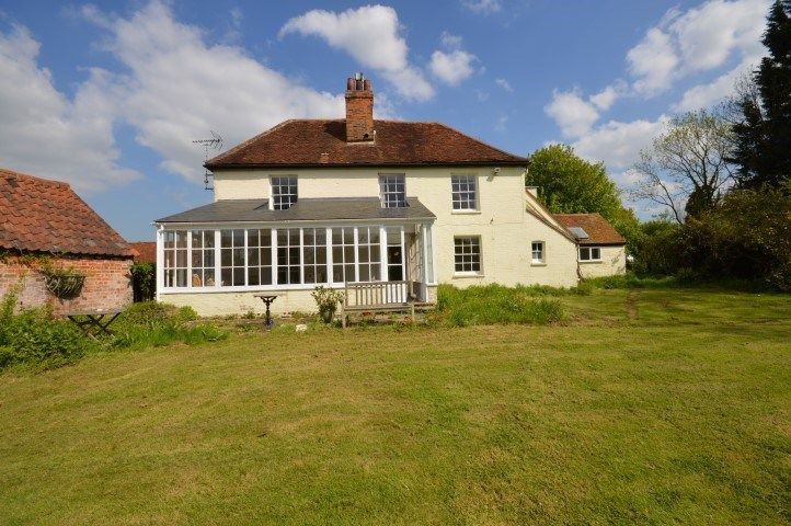 6 bed detached house to rent in Great Gibcracks Chase, Sandon, Chelmsford CM2, £2,500 pcm