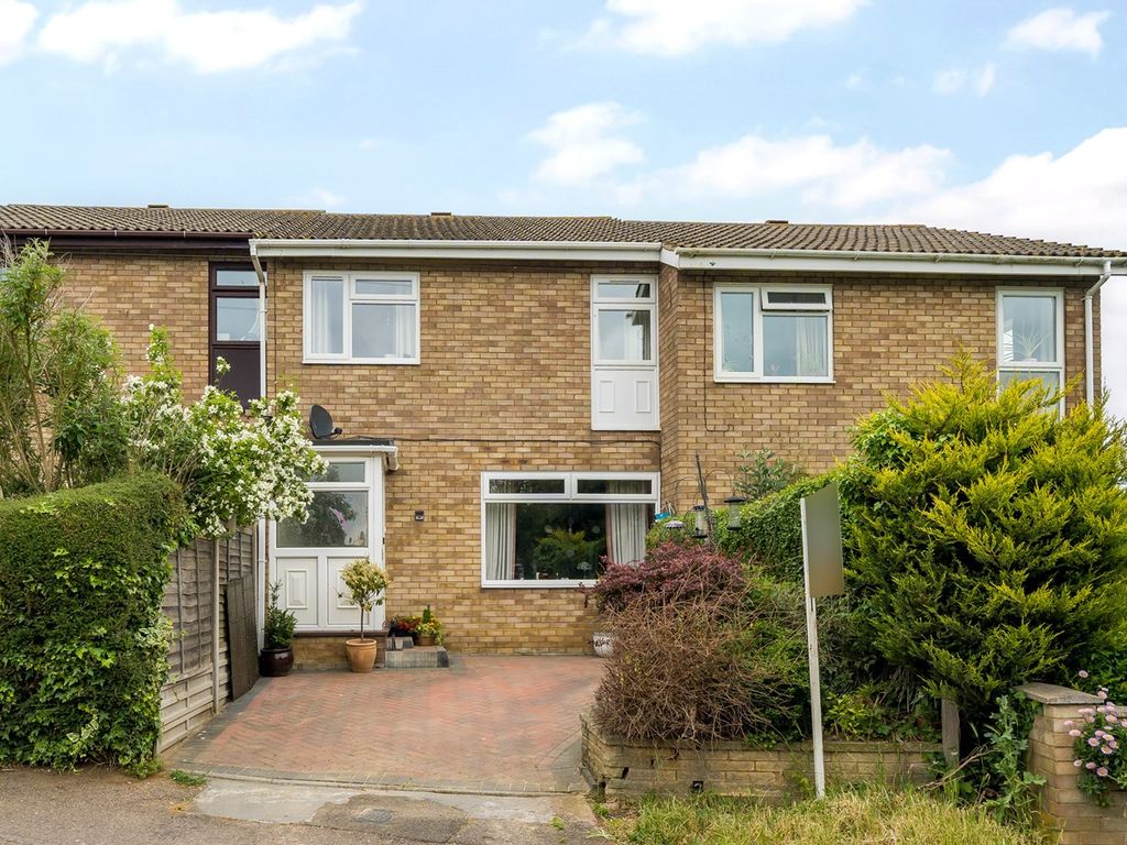 3 bed terraced house for sale in Hillside Road, Lower Stondon SG16, £325,000