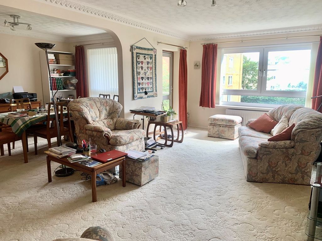 2 bed flat for sale in 10 The Avenue, Branksome Park BH13, £410,000