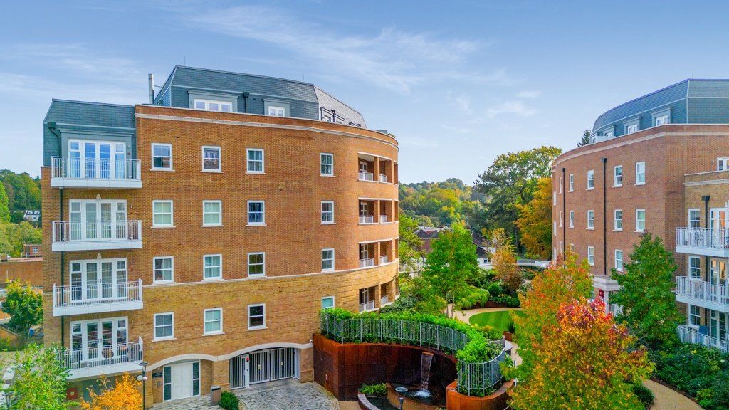 2 bed flat for sale in Hardwick House, 2 Eden Place, Oxted RH8, £725,000