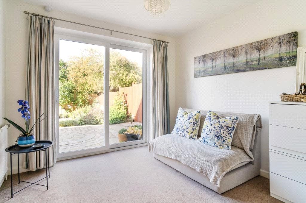 3 bed bungalow for sale in Ellenor Drive, Alderton, Gloucestershire GL20, £385,000