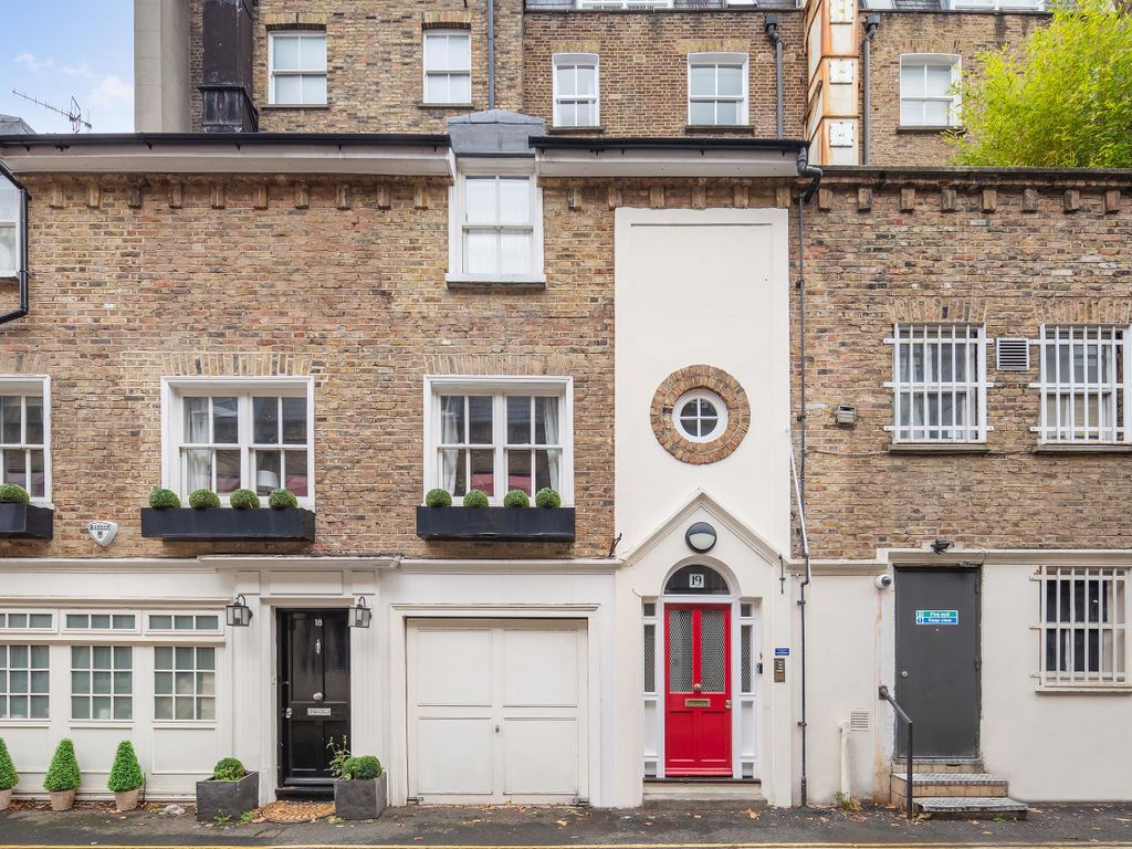 1 bed flat for sale in Stanhope Mews West, London SW7, £695,000