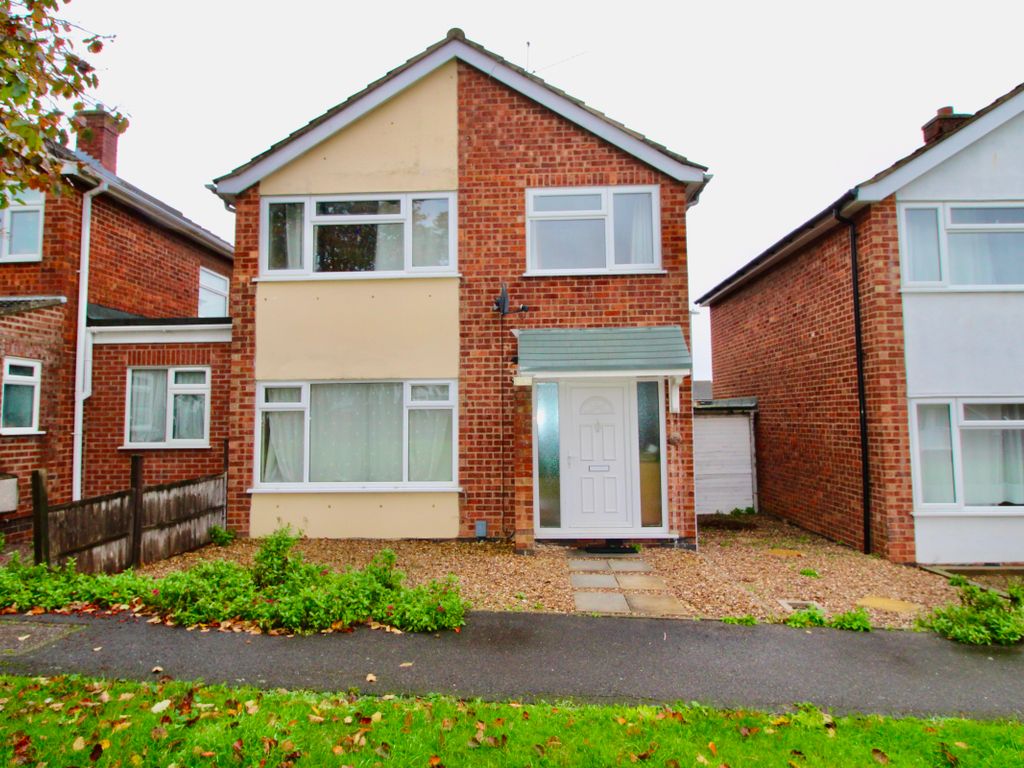 3 bed semi-detached house to rent in Ashridge Walk, Yaxley, Peterborough PE7, £1,050 pcm