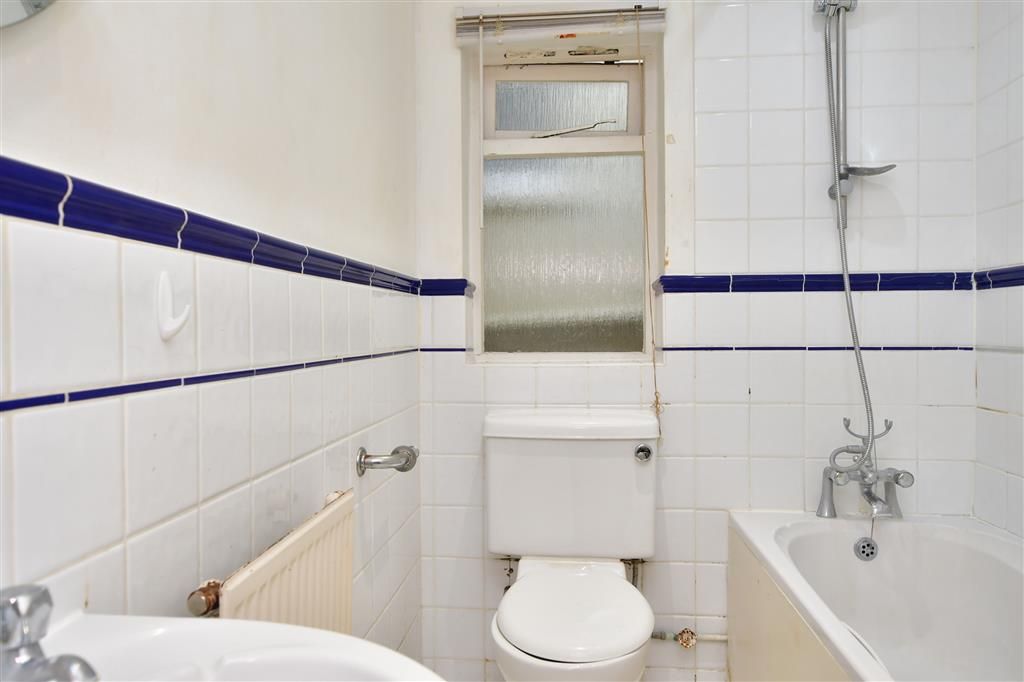 2 bed terraced house for sale in Regency Square, Brighton, East Sussex BN1, £375,000