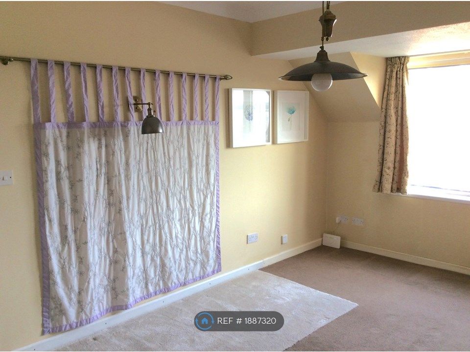 1 bed flat to rent in Homeberry House, Cirencester GL7, £650 pcm