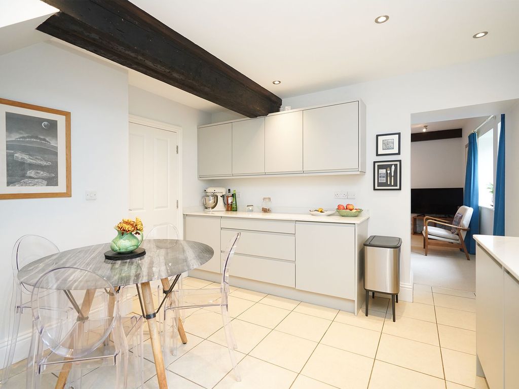 2 bed mews house for sale in Totley Hall Lane, Sheffield S17, £425,000