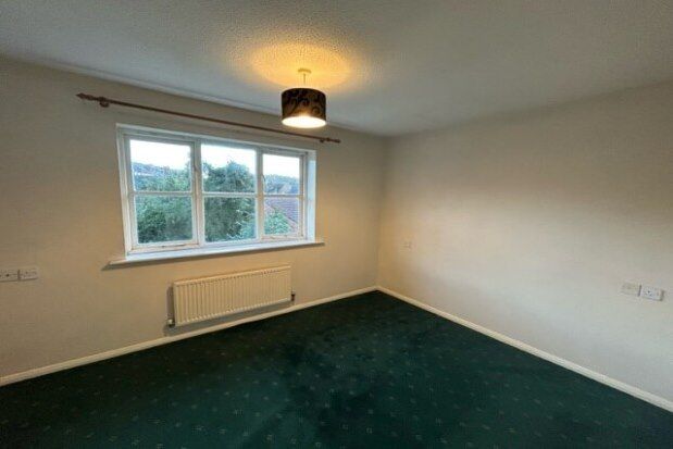 2 bed property to rent in Ardmore Close, Nottingham NG2, £988 pcm