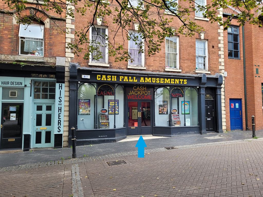 Retail premises to let in Broad Street, Worcester WR1, £25,000 pa