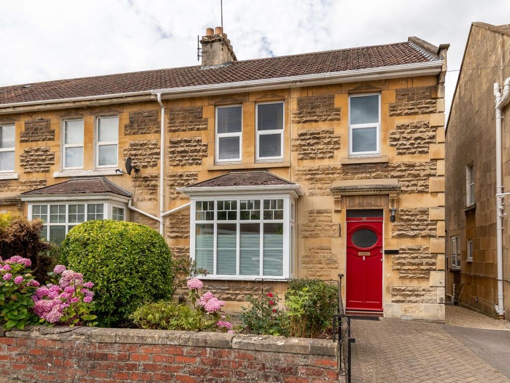 4 bed end terrace house to rent in Canterbury Road, Bath BA2, £2,528 pcm
