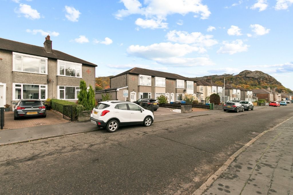 3 bed terraced house for sale in High Mains Avenue, Dumbarton, West Dunbartonshire G82, £173,500