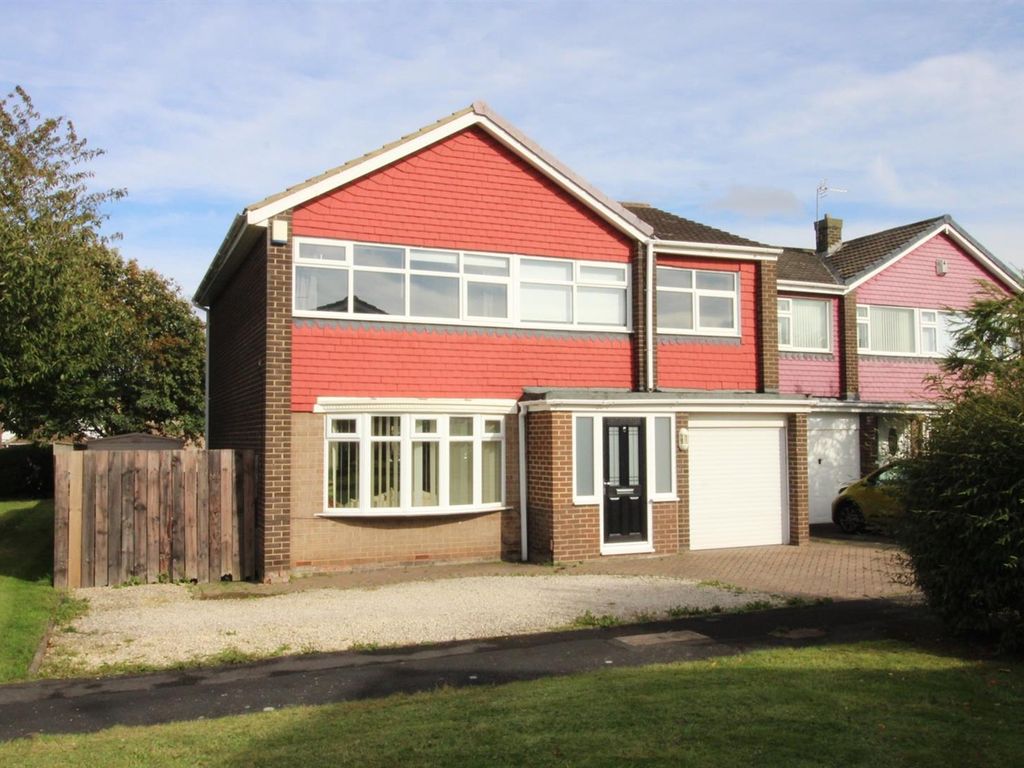 4 bed detached house for sale in Holmeside Grove, Billingham TS23, £250,000