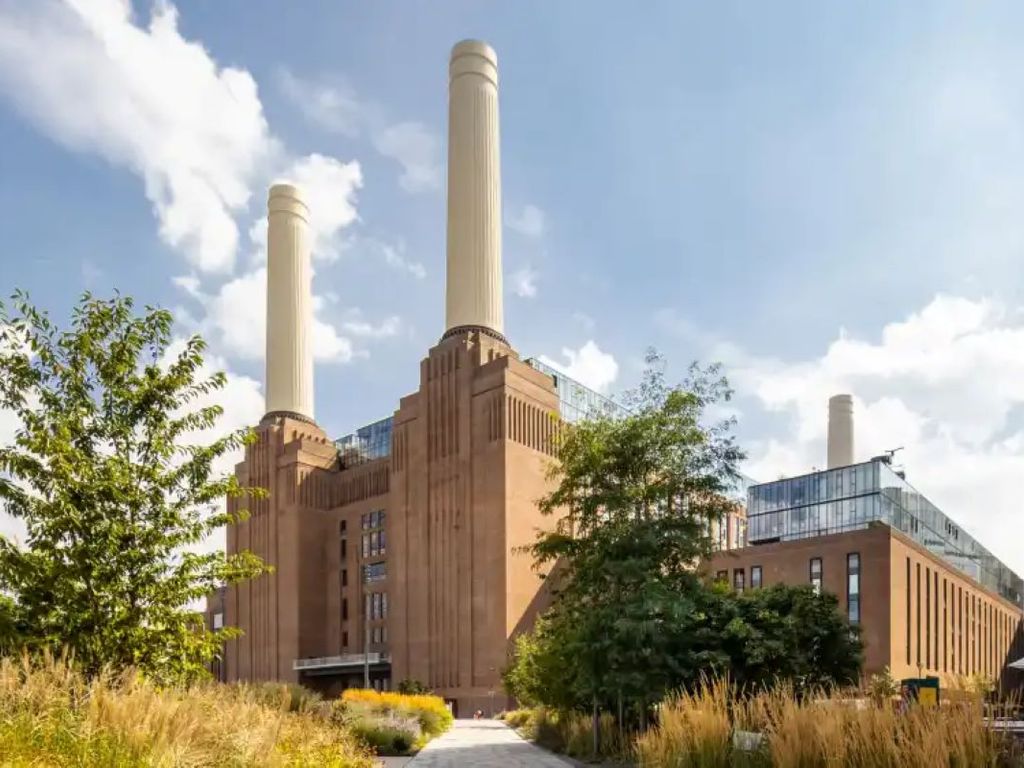 Office to let in Battersea Power Station, London SW11, £6,000 pa