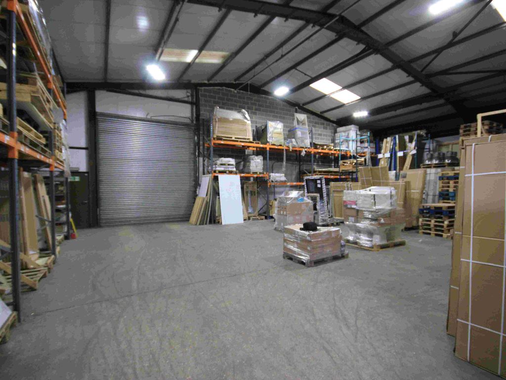 Warehouse to let in Lower Road, Maidstone ME15, £26,000 pa