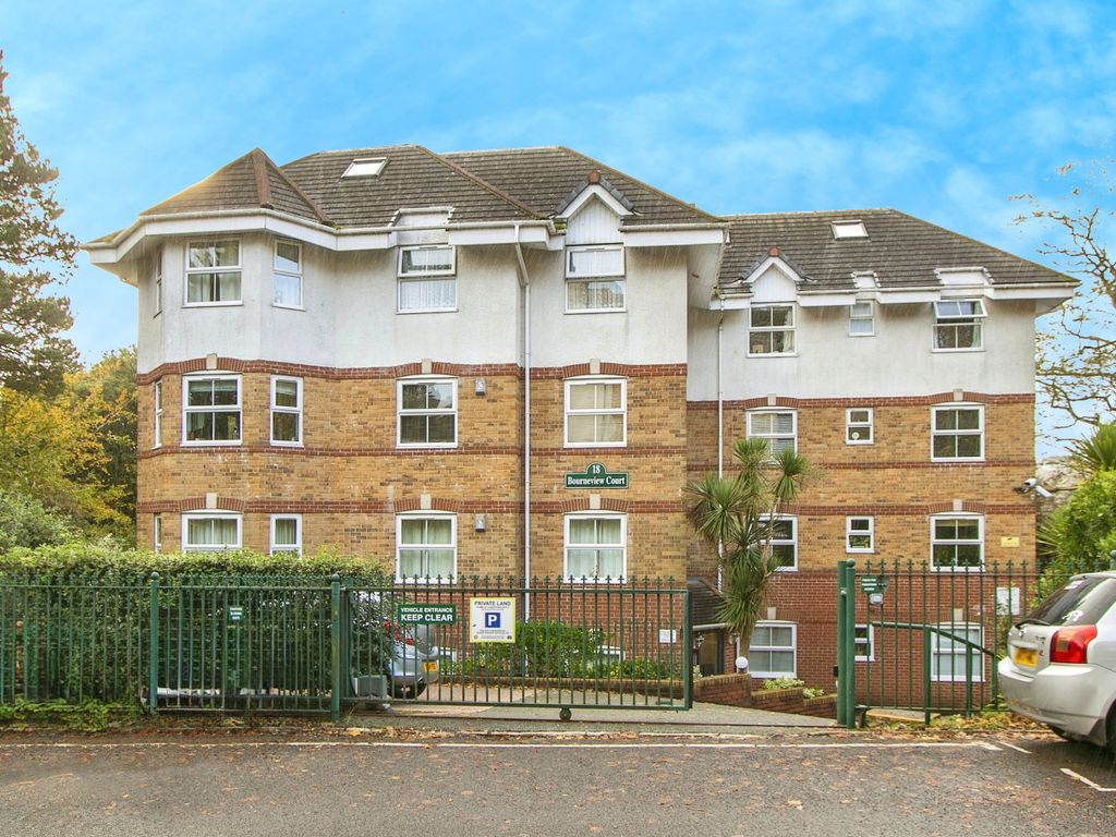 3 bed flat for sale in St. Stephens Road, Bournemouth BH2, £490,000