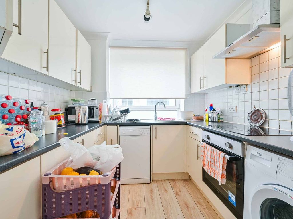 3 bed flat for sale in Royal Langford Apartments, St John's Wood, London NW6, £1,000,000