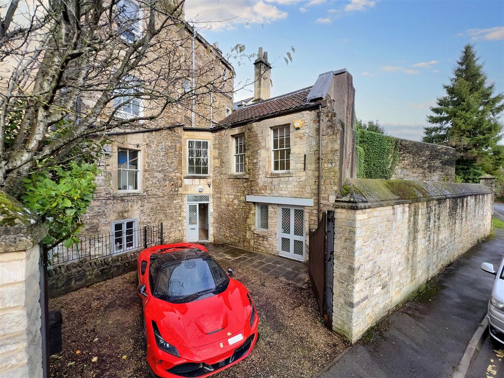 Commercial property for sale in Walcot Gate, Bath BA1, £645,000