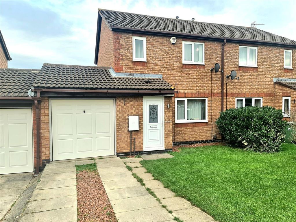 3 bed semi-detached house to rent in Florence Court, Ingleby Barwick, Stockton-On-Tees TS17, £750 pcm