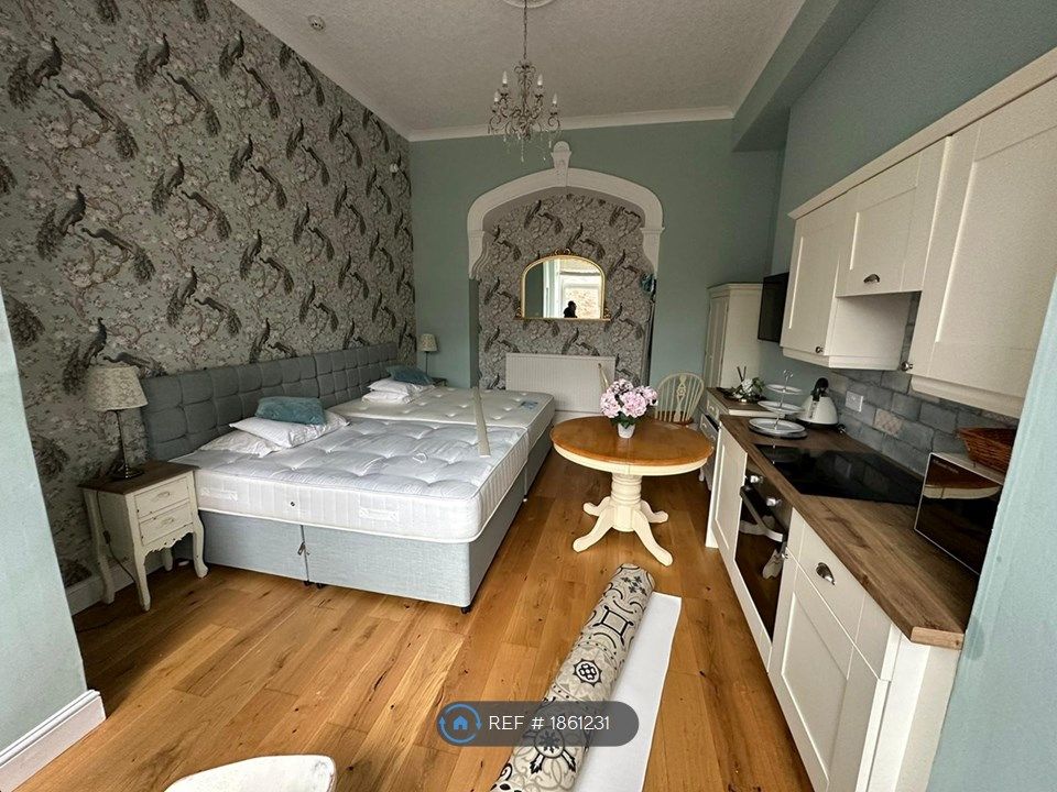 1 bed flat to rent in Wenlock Terrace, York YO10, £1,200 pcm