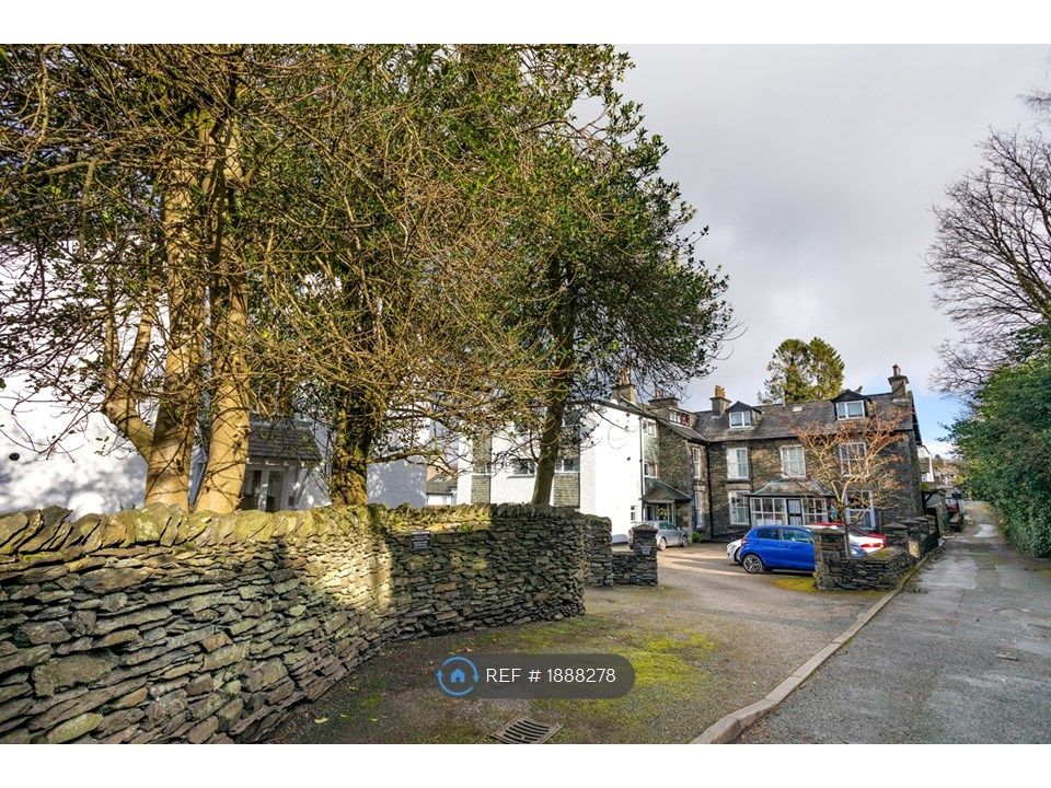 1 bed flat to rent in Craig Walk, Bowness On Windermere LA23, £750 pcm