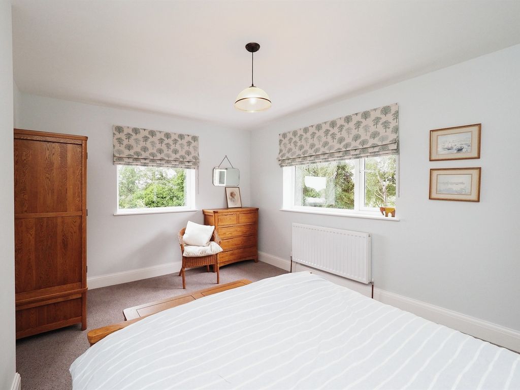 4 bed detached house for sale in Derby Road, Melbourne, Derby DE73, £850,000