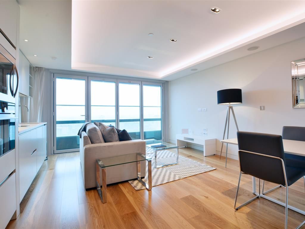 Studio to rent in Canaletto Tower, City Road, London EC1V, £2,250 pcm