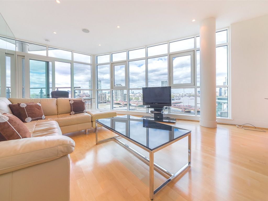 2 bed flat to rent in Hamilton House, 6 St. George Wharf, London SW8, £4,000 pcm