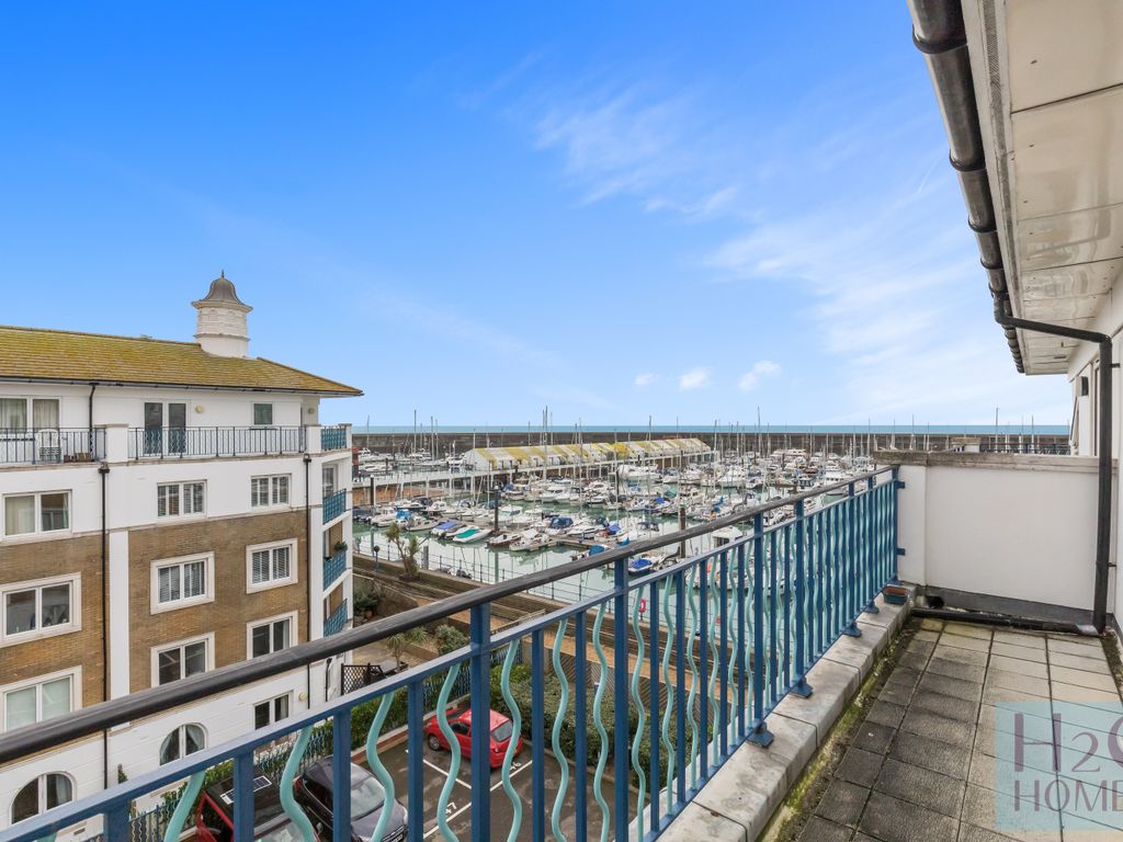 3 bed penthouse to rent in The Strand, Brighton Marina Village, Brighton BN2, £2,850 pcm
