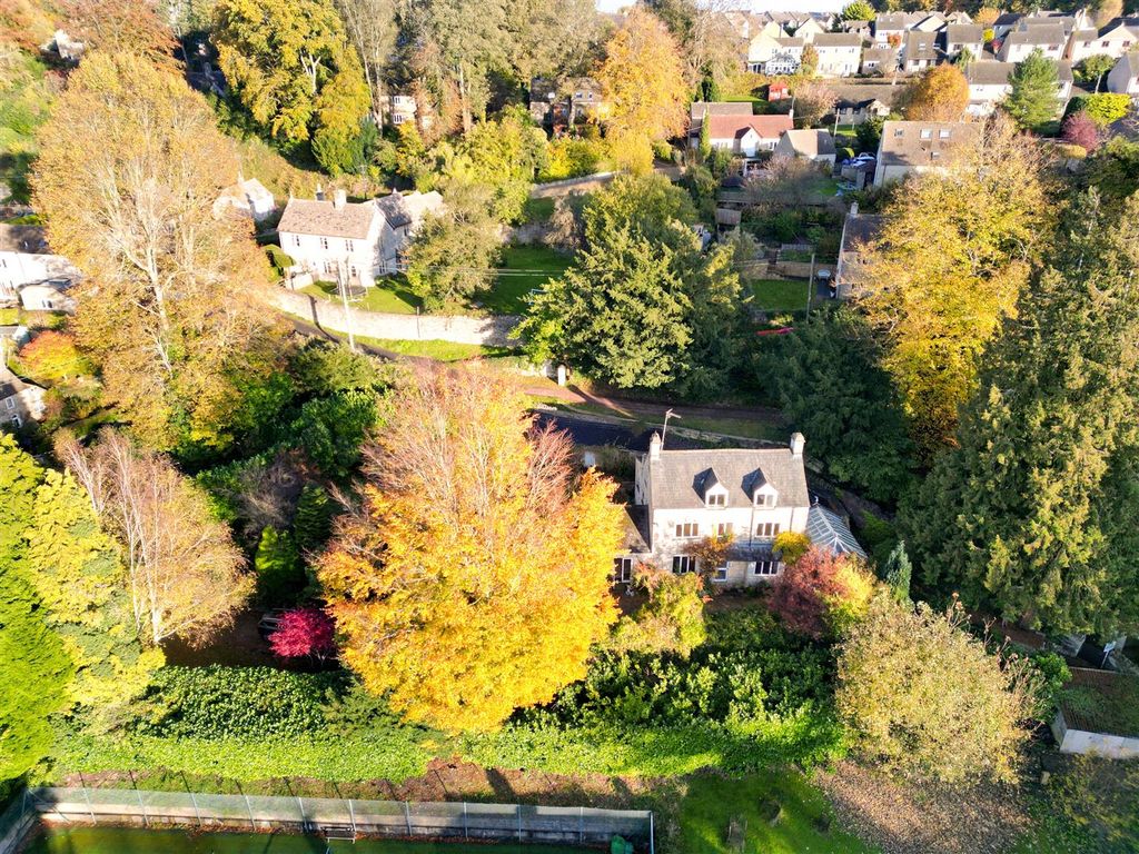 5 bed detached house for sale in Bussage, Stroud GL6, £800,000